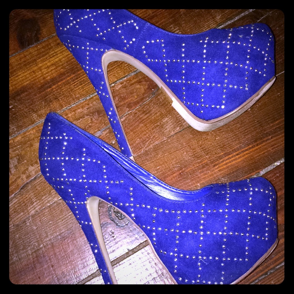 Pair of heels